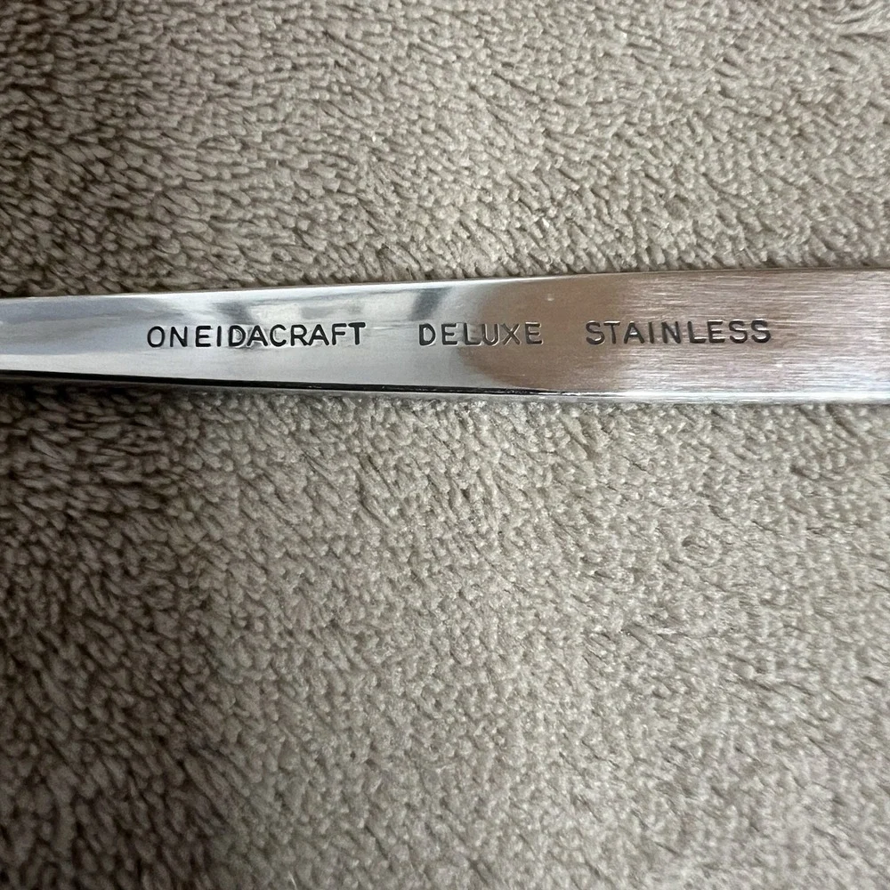Vintage Oneidacraft Flatware Deluxe Stainless Capistrano Roses‎ 5 Piece Service
